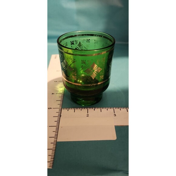 2 Mid-Century Green Glass Shot Glasses – Gold Design Vintage Barware - Picture 5 of 12
